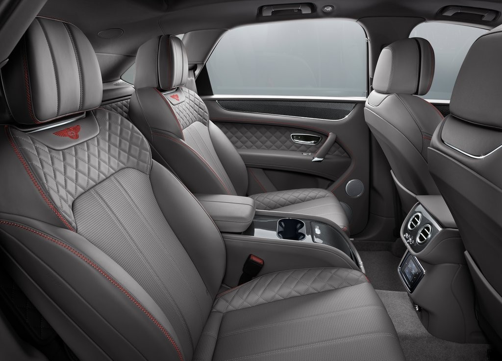 BENTLEY AMPLIA A LINHA DO BENTAYGA COM UMA VERSÃO V8 BITURBO, foto 8