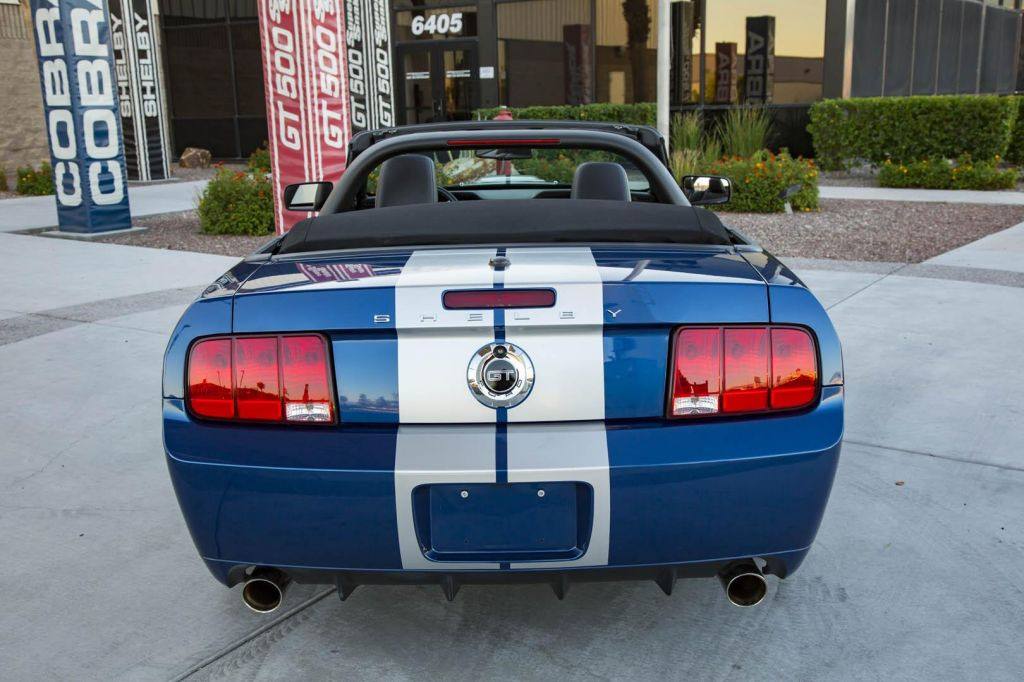 UM RARO FORD MUSTANG SHELBY GT CONVERTIBLE USADO POR CARROLL SHELBY SERÁ LEILOADO, foto 4