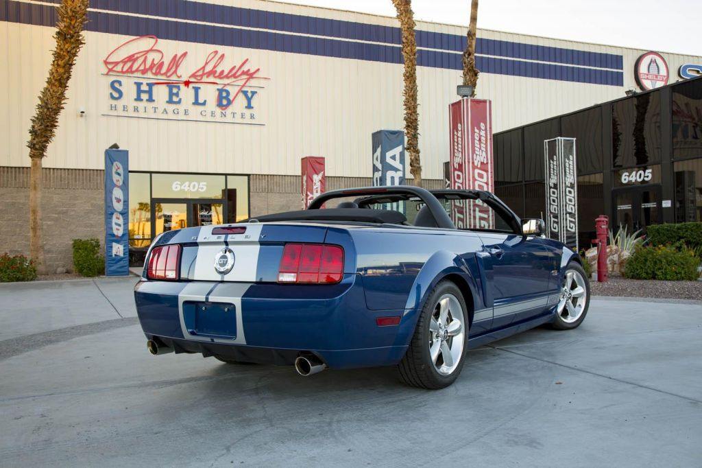 UM RARO FORD MUSTANG SHELBY GT CONVERTIBLE USADO POR CARROLL SHELBY SERÁ LEILOADO, foto 6