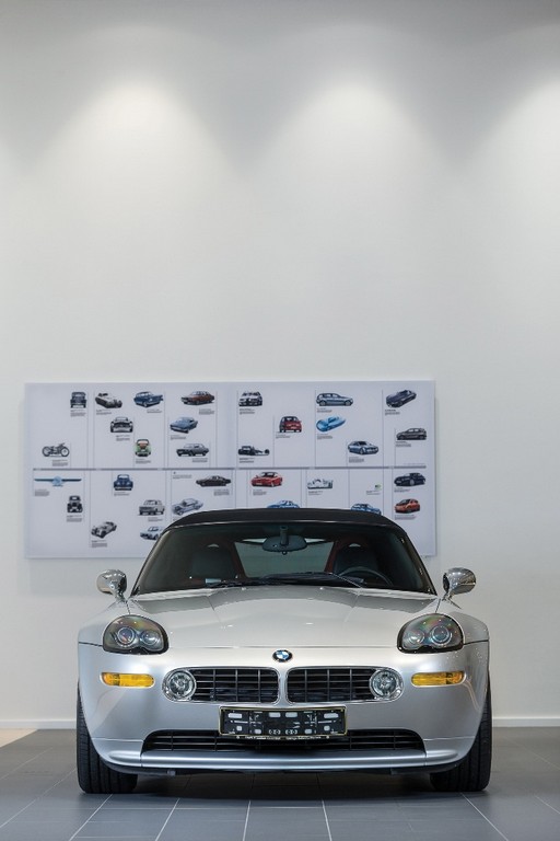 UM MAGNÍFICO BMW Z8 DE 2001 SERÁ LEILOADO EM PARIS, foto 27