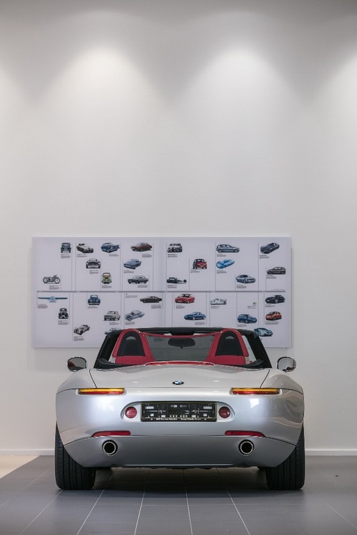 UM MAGNÍFICO BMW Z8 DE 2001 SERÁ LEILOADO EM PARIS, foto 28