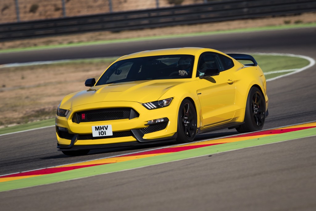 OITO MODELOS FORD PERFORMANCE JUNTOS EM UM ESPETÁCULO NA PISTA, foto 7
