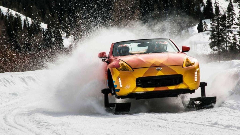 NISSAN 370Zki: O 370Z ROADSTER CONVERTIDO EM UM VEÍCULO PARA A NEVE, foto 4