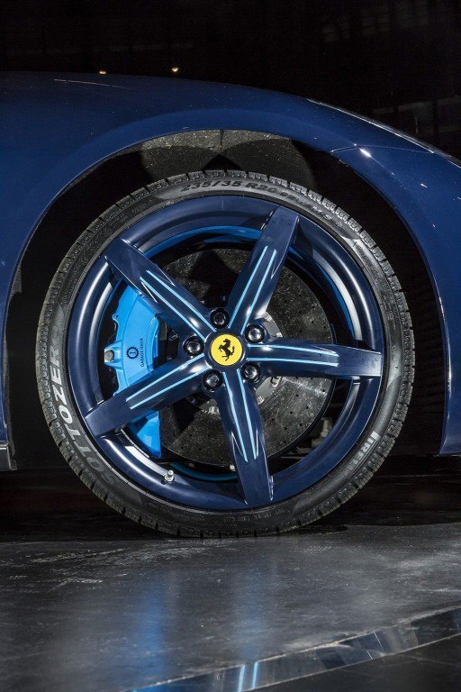 GARAGE ITALIA CUSTOMS CRIA UM FERRARI GTC4LUSSO ÚNICO PARA O SEU DONO, foto 9