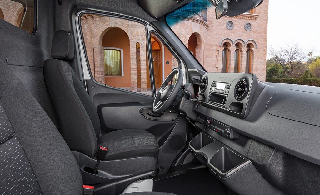 MERCEDES-BENZ eSPRINTER: TERCEIRA GERAÇÃO ESTREIA VERSÃO ELÉTRICA, foto 12