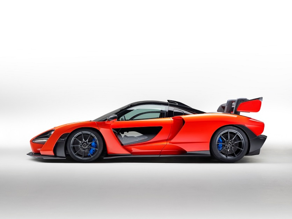 PIRELLI P ZERO E McLAREN SENNA: A JORNADA COMPARTILHADA DA PISTA PARA A ESTRADA, foto 2