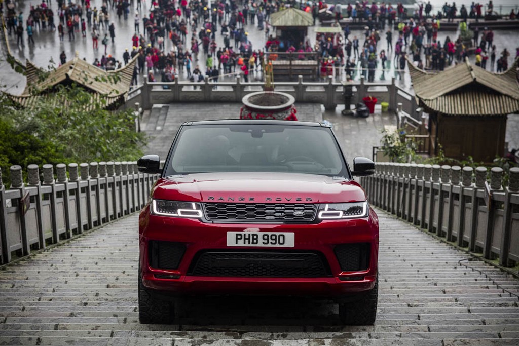 RANGE ROVER SPORT PHEV ALCANÇA A ‘PORTA DO CÉU’ NAS MONTANHAS CHINESAS DE TIANMEN, foto 2