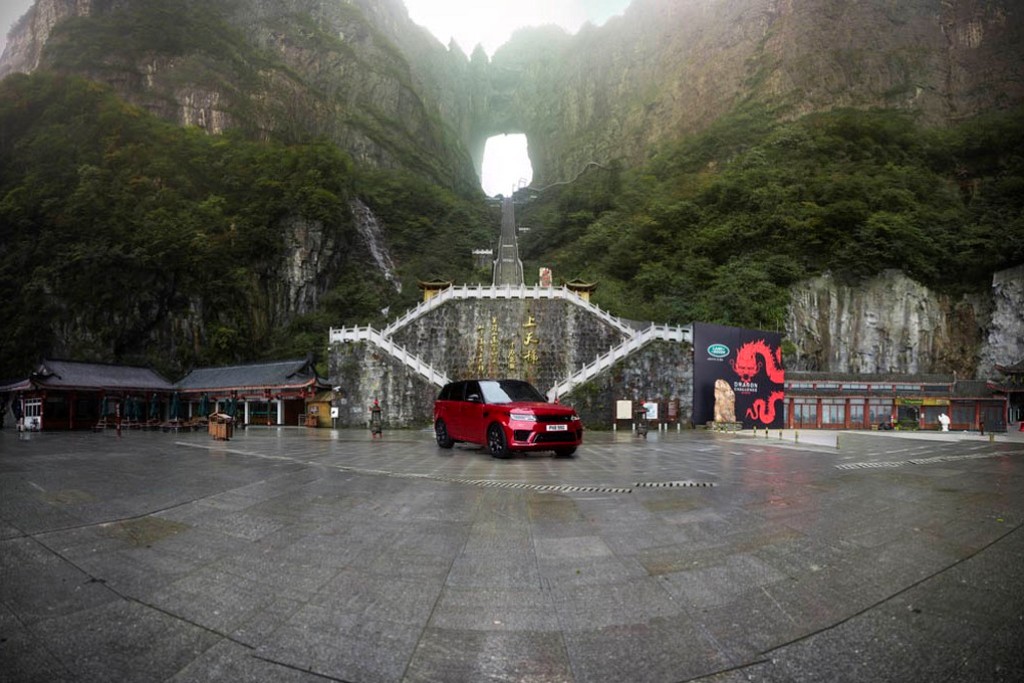 RANGE ROVER SPORT PHEV ALCANÇA A ‘PORTA DO CÉU’ NAS MONTANHAS CHINESAS DE TIANMEN, foto 5