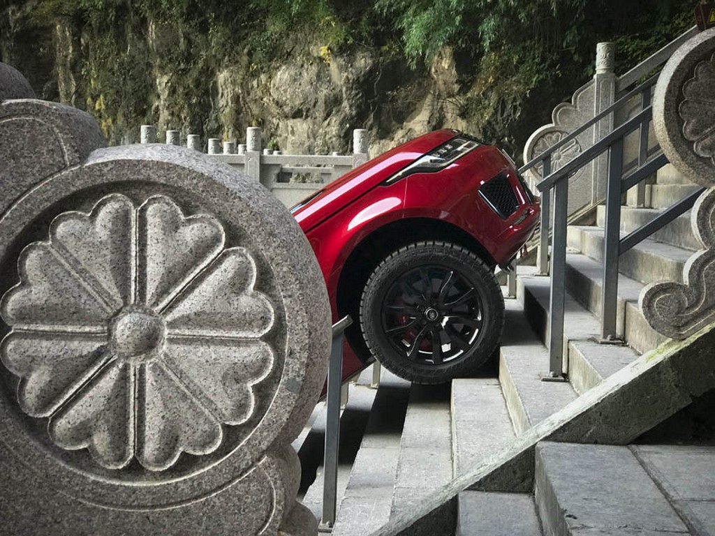 RANGE ROVER SPORT PHEV ALCANÇA A ‘PORTA DO CÉU’ NAS MONTANHAS CHINESAS DE TIANMEN, foto 25