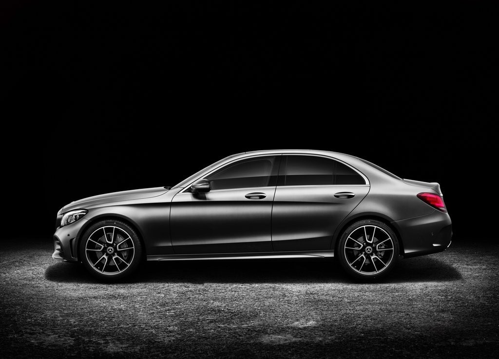 MERCEDES-BENZ C CLASS 2019 ESTREARÁ EM GENEBRA COM LEVES MUDANÇAS, foto 2