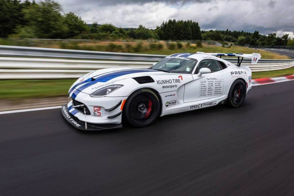TENTATIVA DE RECORDE DO DODGE VIPER ACR EM NÜRBURGRING COMPILADO EM UM DOCUMENTÁRIO, foto 1