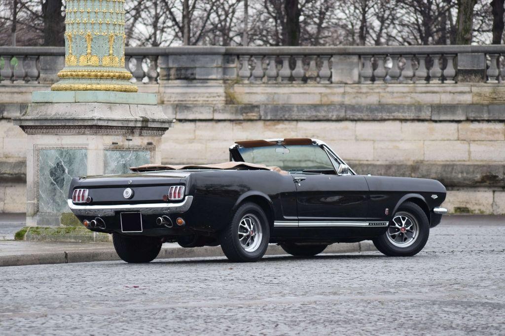 O DESCONHECIDO FORD MUSTANG CONVERTIBLE QUE FOI USADO POR HENRY FORD II EM SUA ESTADIA NA FRANÇA, foto 2