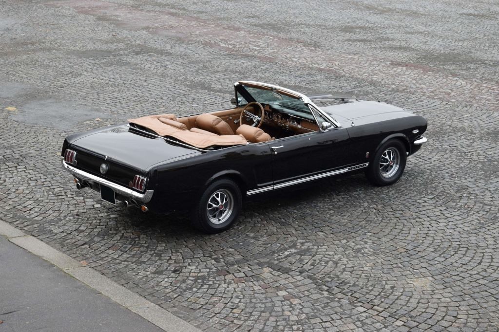 O DESCONHECIDO FORD MUSTANG CONVERTIBLE QUE FOI USADO POR HENRY FORD II EM SUA ESTADIA NA FRANÇA, foto 5