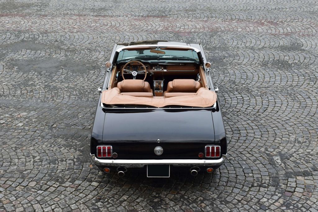 O DESCONHECIDO FORD MUSTANG CONVERTIBLE QUE FOI USADO POR HENRY FORD II EM SUA ESTADIA NA FRANÇA, foto 6