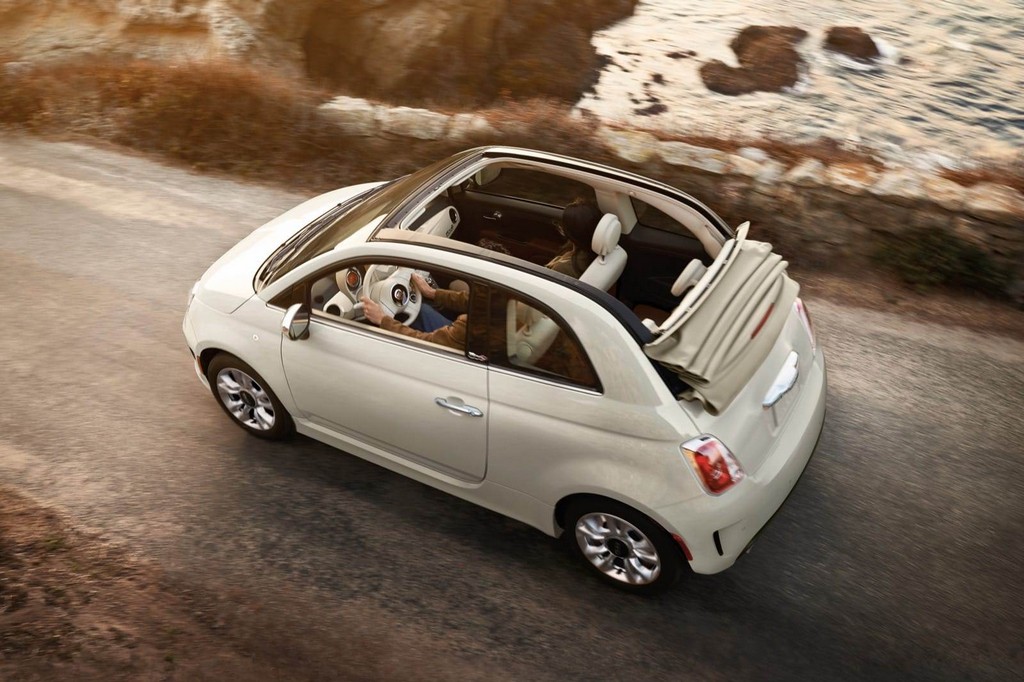 FIAT 500 ATUALIZADO NOS ESTADOS UNIDOS E AGORA CONTA COM O MOTOR TURBO COM 135 CV DE SÉRIE, foto 4