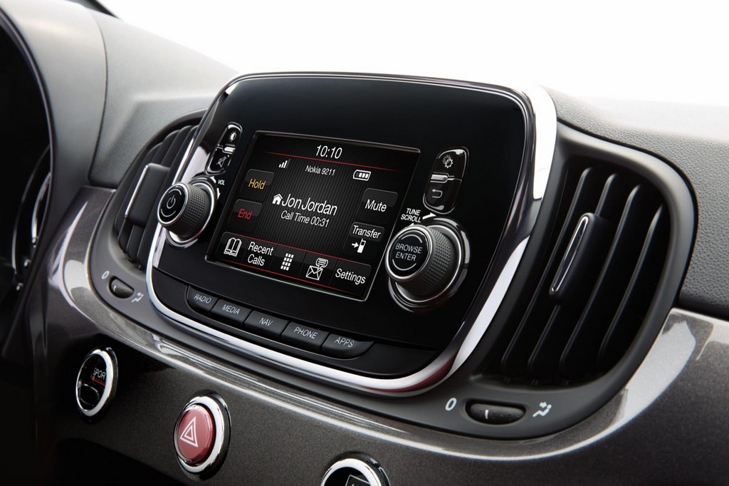 FIAT 500 ATUALIZADO NOS ESTADOS UNIDOS E AGORA CONTA COM O MOTOR TURBO COM 135 CV DE SÉRIE, foto 9