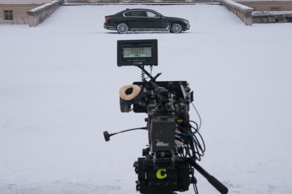 BMW SÉRIE 7 BRILHA NO FILME OPERAÇÃO RED SPARROW, foto 2