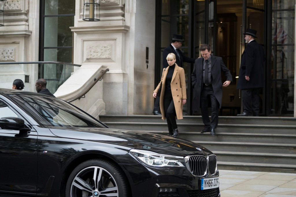 BMW SÉRIE 7 BRILHA NO FILME OPERAÇÃO RED SPARROW, foto 5