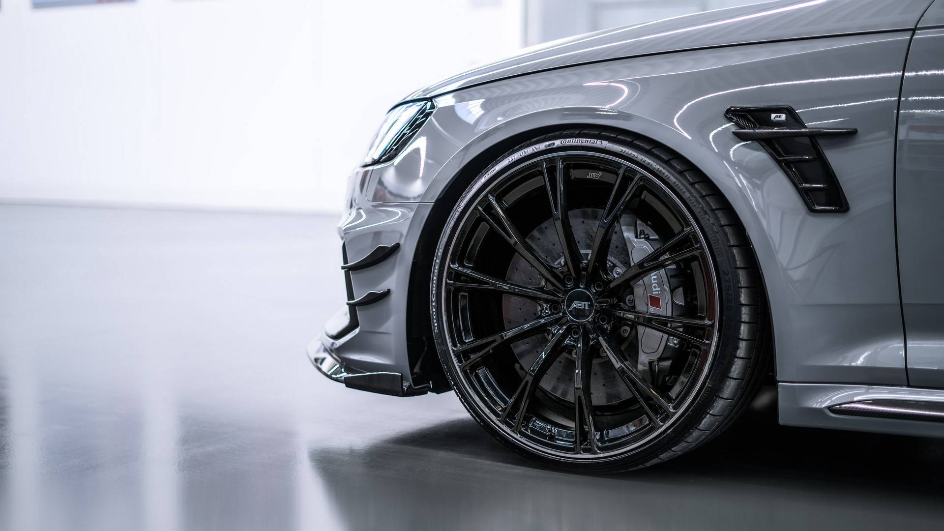 AUDI RS4-R AVANT BY ABT SPORTSLINE CHEGA A GENEBRA COM 530 CV, foto 10