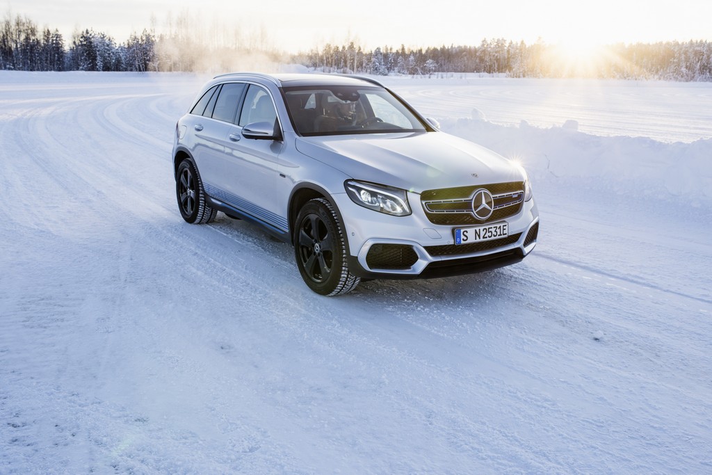 MERCEDES-BENZ EQ E F-CELL JÁ ESTÃO SENDO TESTADOS NA NEVE, foto 1