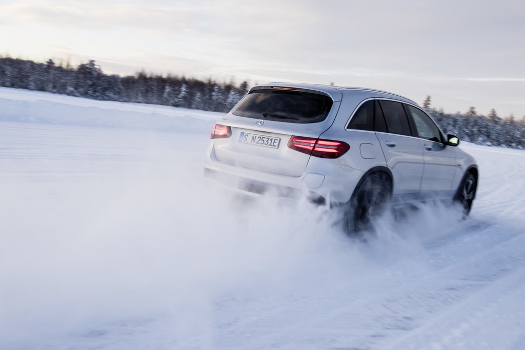 MERCEDES-BENZ EQ E F-CELL JÁ ESTÃO SENDO TESTADOS NA NEVE, foto 2