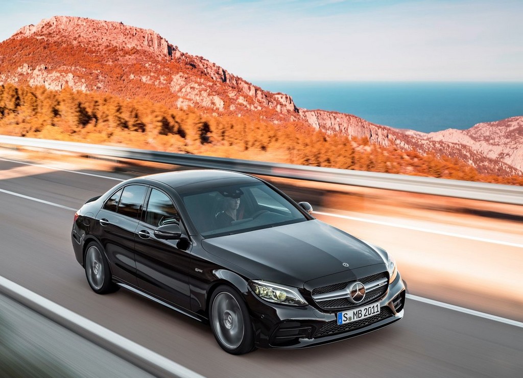 NOVO MERCEDES-AMG C 43 4MATIC CHEGA COM MAIS POTÊNCIA E EQUIPAMENTO TECNOLÓGICO, foto 8