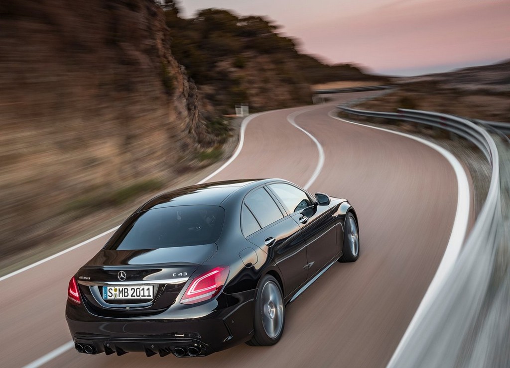 NOVO MERCEDES-AMG C 43 4MATIC CHEGA COM MAIS POTÊNCIA E EQUIPAMENTO TECNOLÓGICO, foto 19