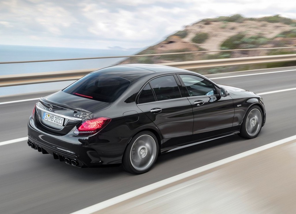 NOVO MERCEDES-AMG C 43 4MATIC CHEGA COM MAIS POTÊNCIA E EQUIPAMENTO TECNOLÓGICO, foto 20