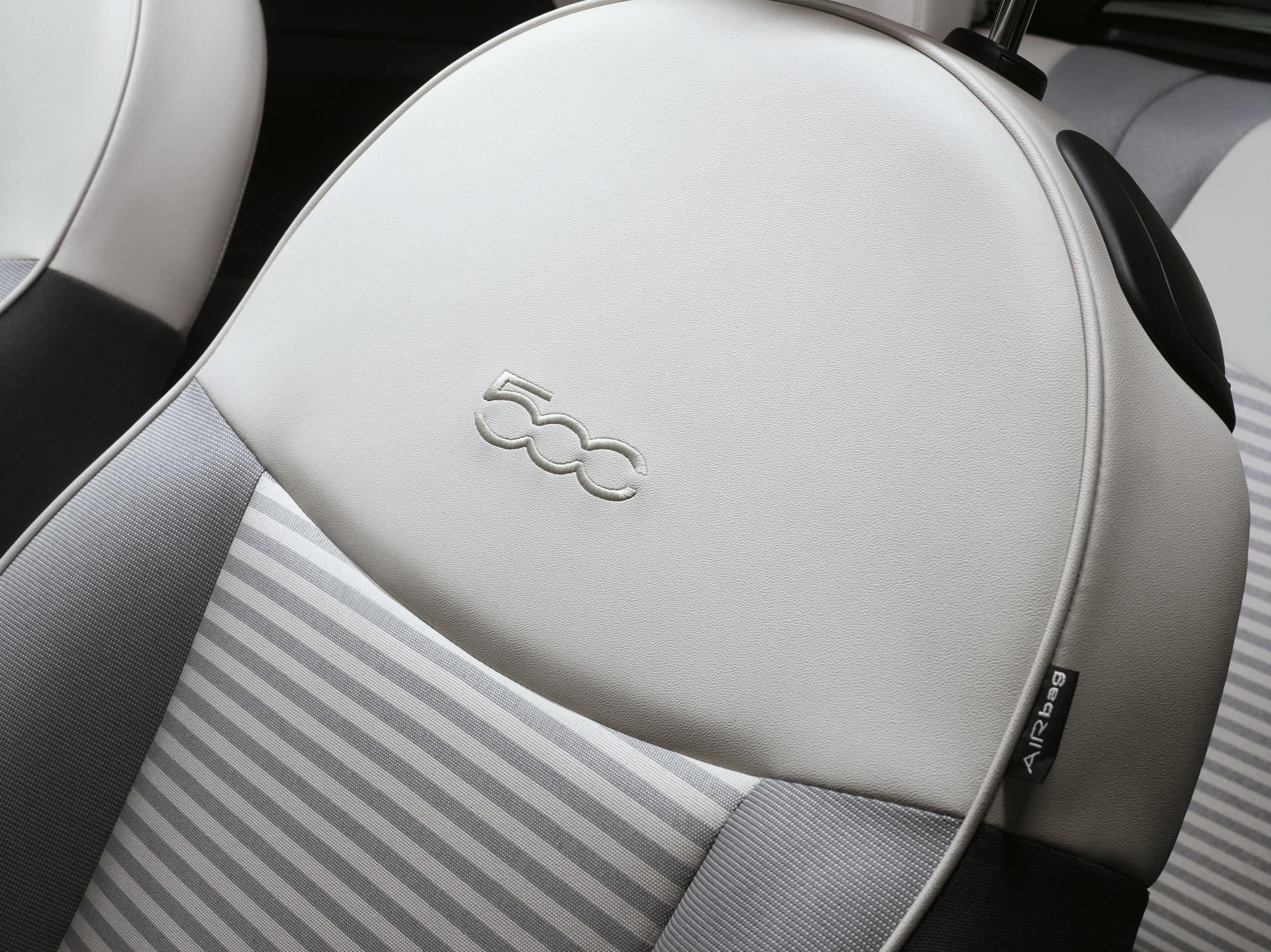 FIAT 500 COLLEZIONE: MAIS SOFISTICAÇÃO PARA UMA NOVA EDIÇÃO ESPECIAL, foto 9