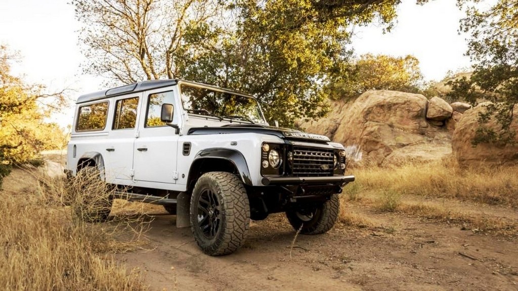 UM LAND ROVER DEFENDER 110 DE 1991 RECEBE UM MOTOR DE CORVETTE COM 430 CV, foto 11