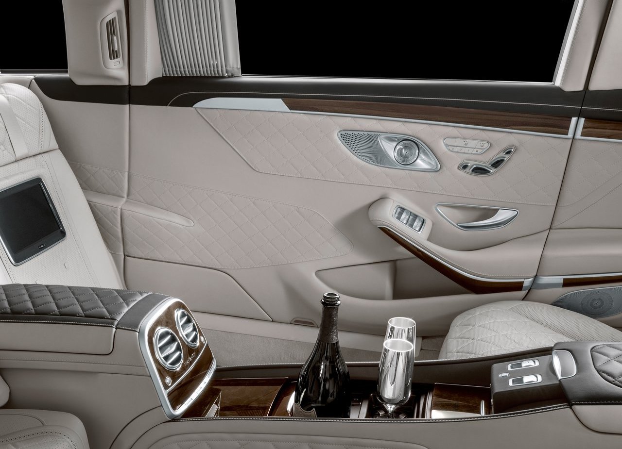 MERCEDES-MAYBACH S 650 PULLMAN 2019: LUXO, CONFORTO E REQUINTE SOBRE RODAS, foto 10