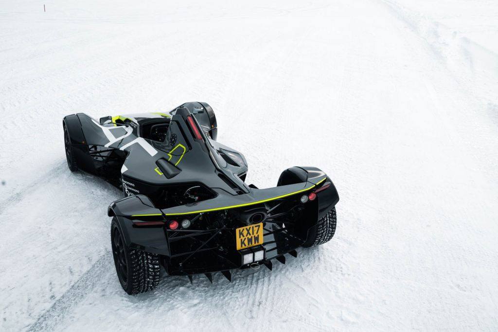 BAC MONO DESFILA PELA NEVE BRANCA DA ESCANDINÁVIA, foto 3