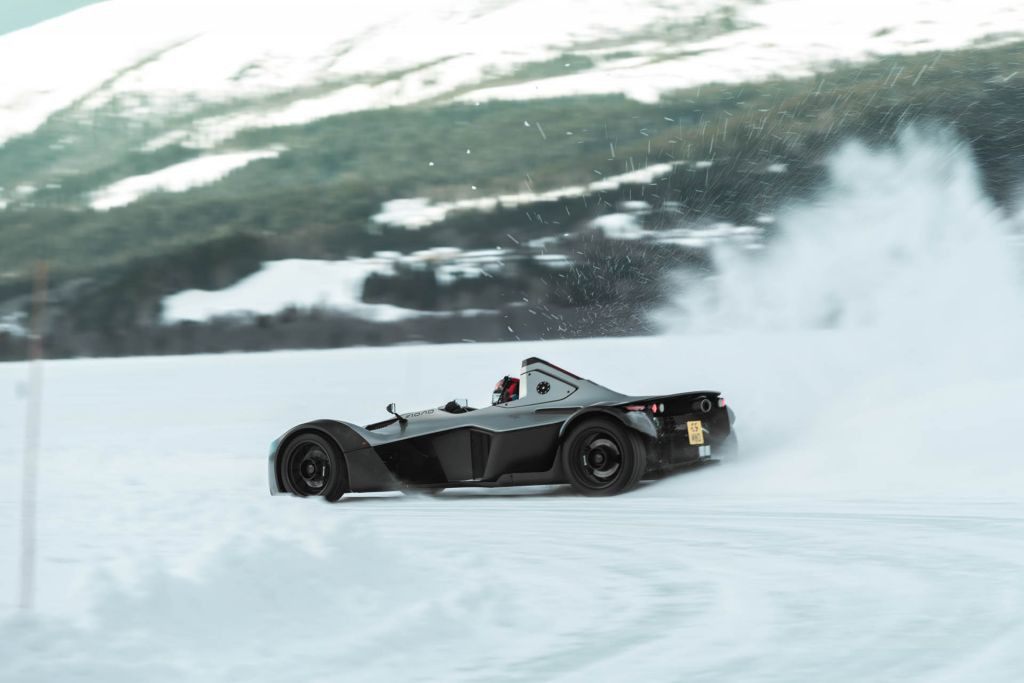 BAC MONO DESFILA PELA NEVE BRANCA DA ESCANDINÁVIA, foto 6