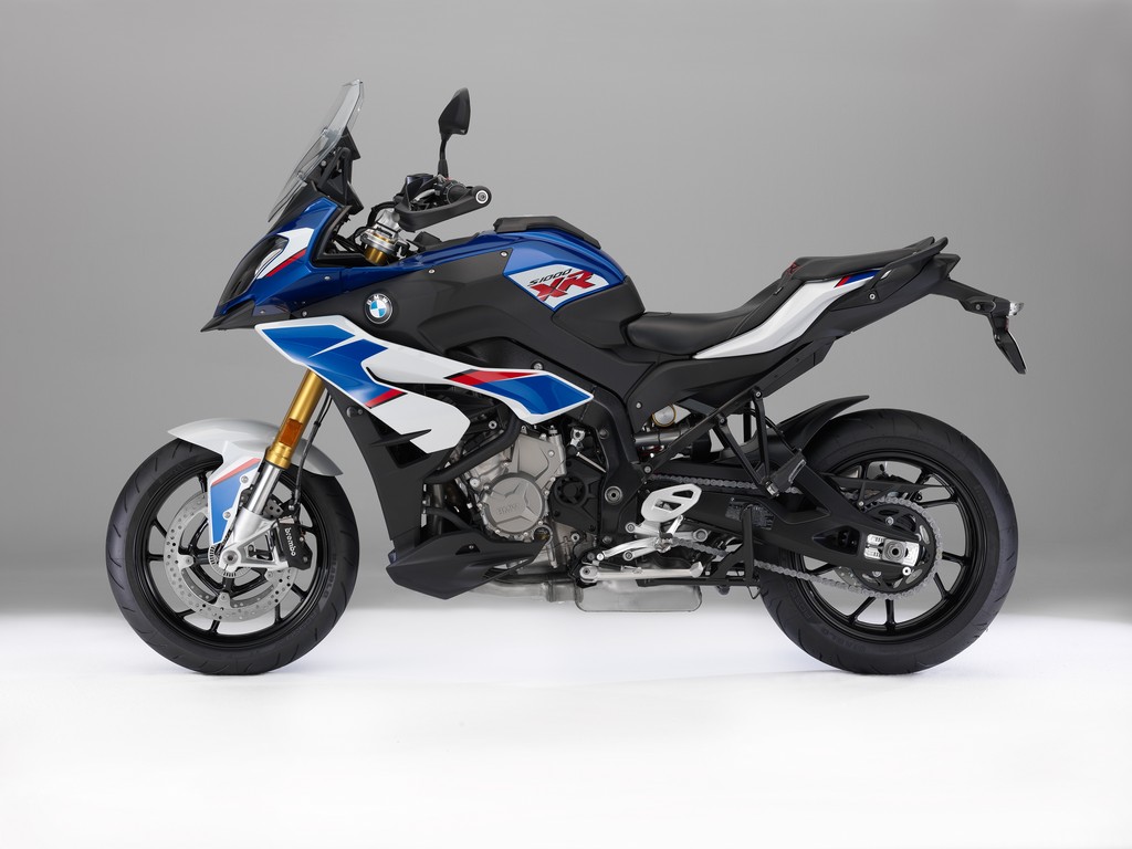 LINHA 2018 DA BMW S 1000 XR GANHA VERSÃO TRICOLOR HP, foto 3
