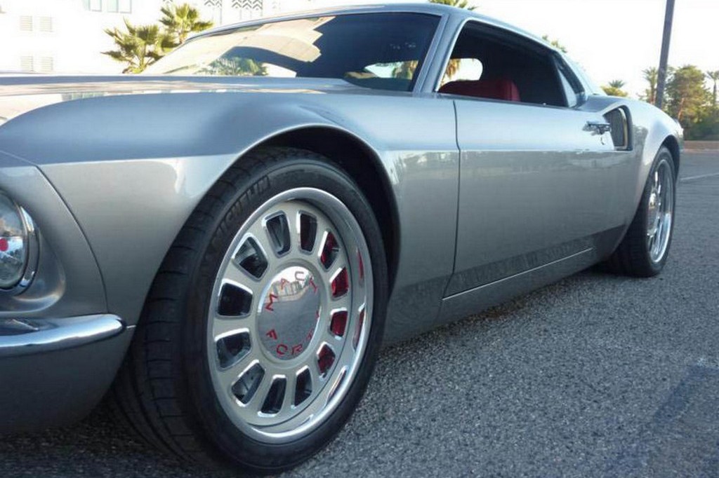 FORD MACH 40: UM DIFERENTE MUSTANG DE MOTOR CENTRAL, foto 12
