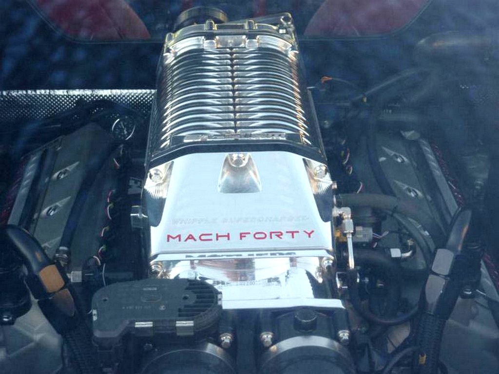 FORD MACH 40: UM DIFERENTE MUSTANG DE MOTOR CENTRAL, foto 17
