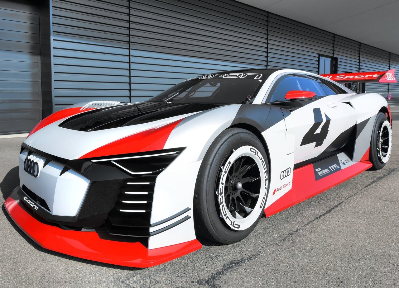 AUDI E-TRON VISION GRAN TURISMO: DO MUNDO VIRTUAL PARA AS PISTAS REAIS, foto 5