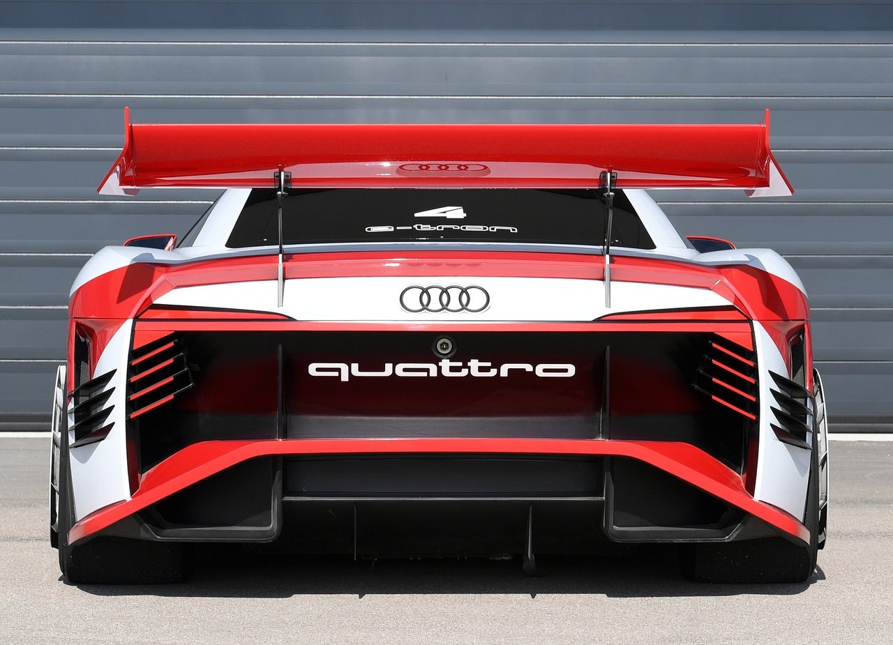AUDI E-TRON VISION GRAN TURISMO: DO MUNDO VIRTUAL PARA AS PISTAS REAIS, foto 16