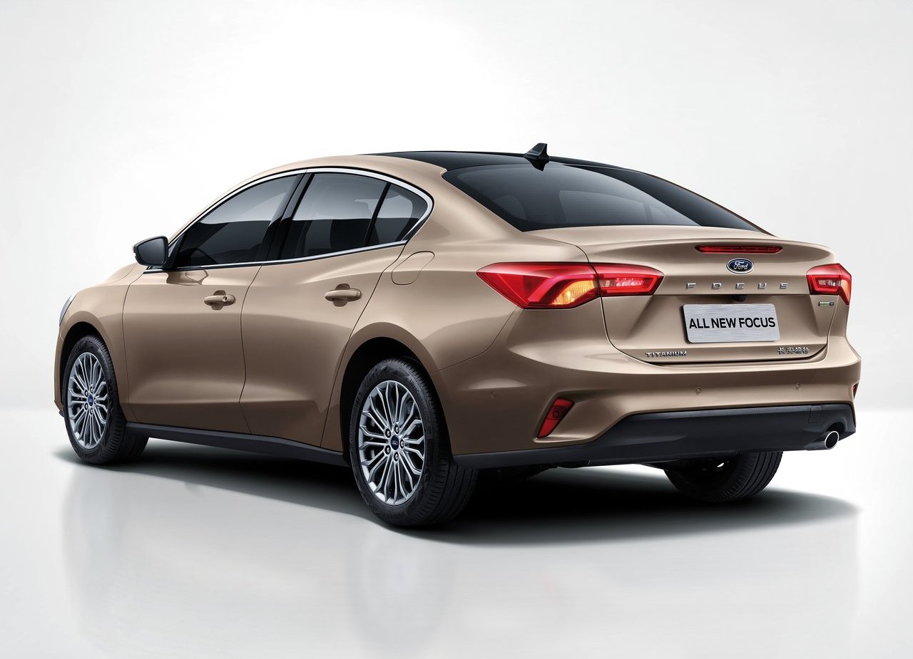 NOVO FORD FOCUS SEDAN 2019 APRESENTADO NA CHINA, foto 3
