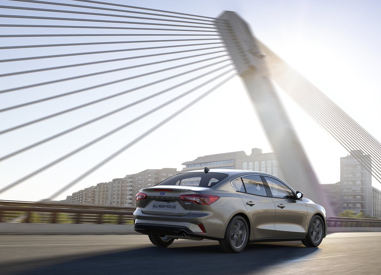 NOVO FORD FOCUS SEDAN 2019 APRESENTADO NA CHINA, foto 7