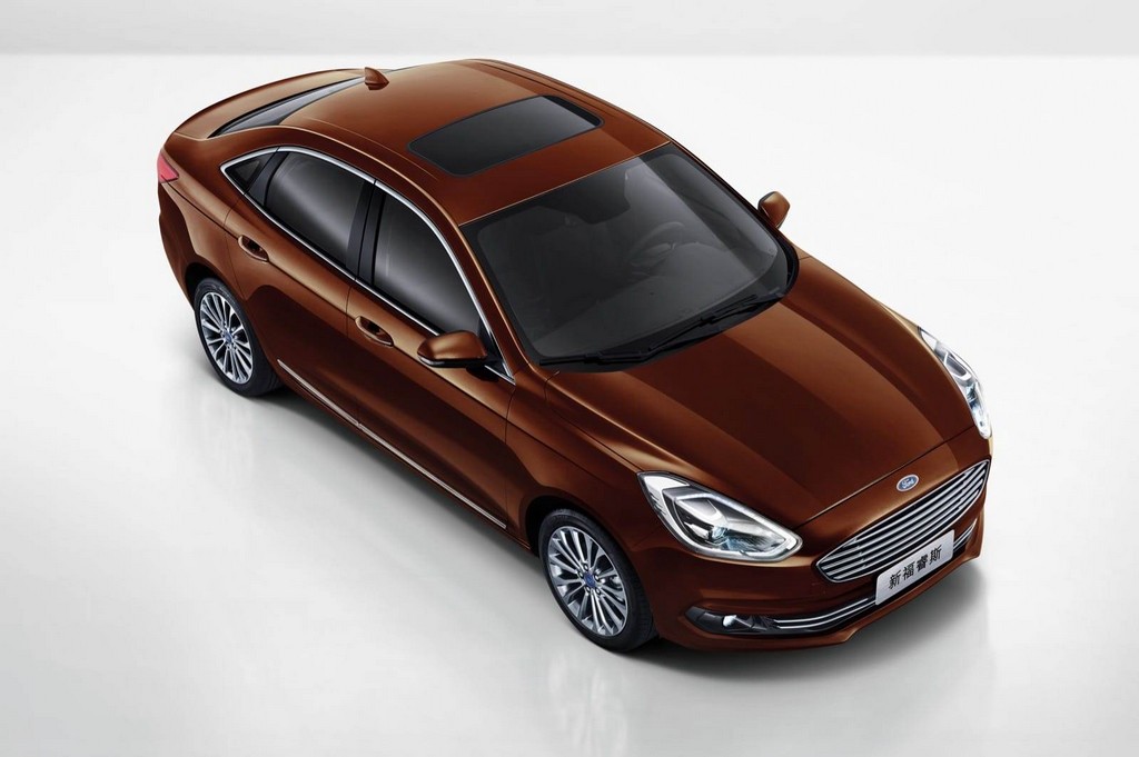 FORD ESCORT FOI ATUALIZADO NA CHINA, foto 3