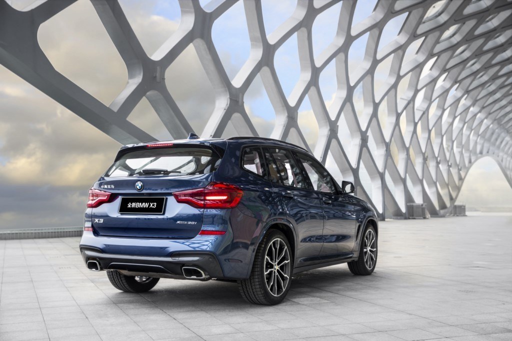 BMW X3 L: VERSÃO LONGA PARA O MERCADO CHINÊS SERÁ APRESENTADA EM PEQUIM, foto 2