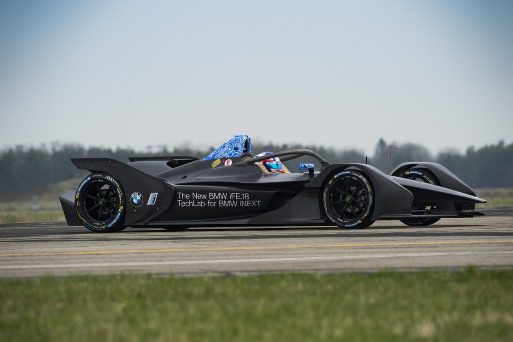 BMW iFE.18: PRIMEIRO ELÉTRICO DE COMPETIÇÃO DA MARCA ALEMÃ JÁ ESTÁ PRONTO, foto 4