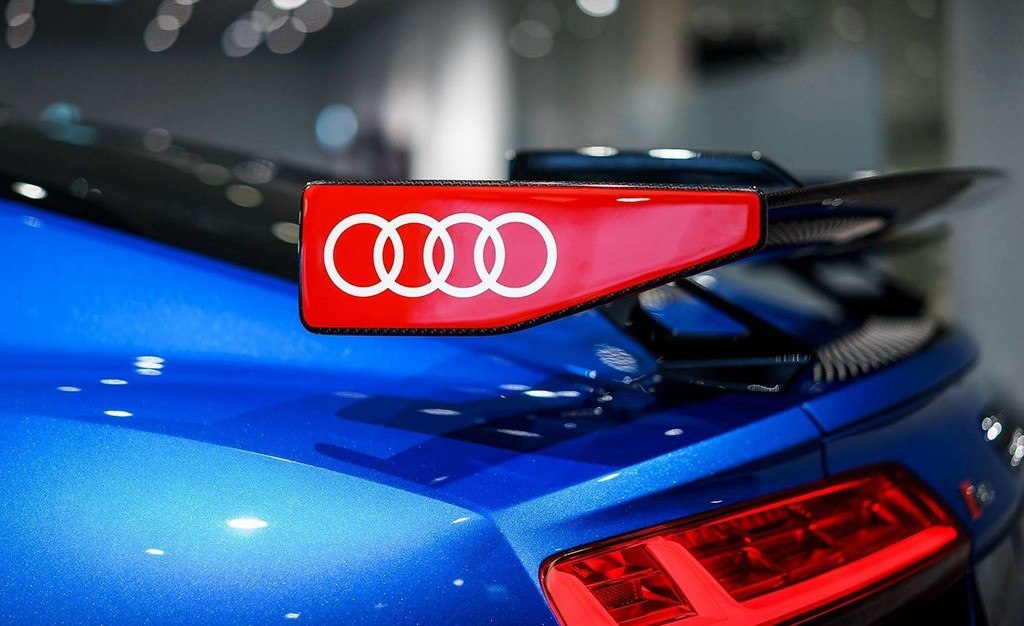 AUDI R8 V10 PLUS SE APRESENTA COM AS PERFORMANCE PARTS, foto 5