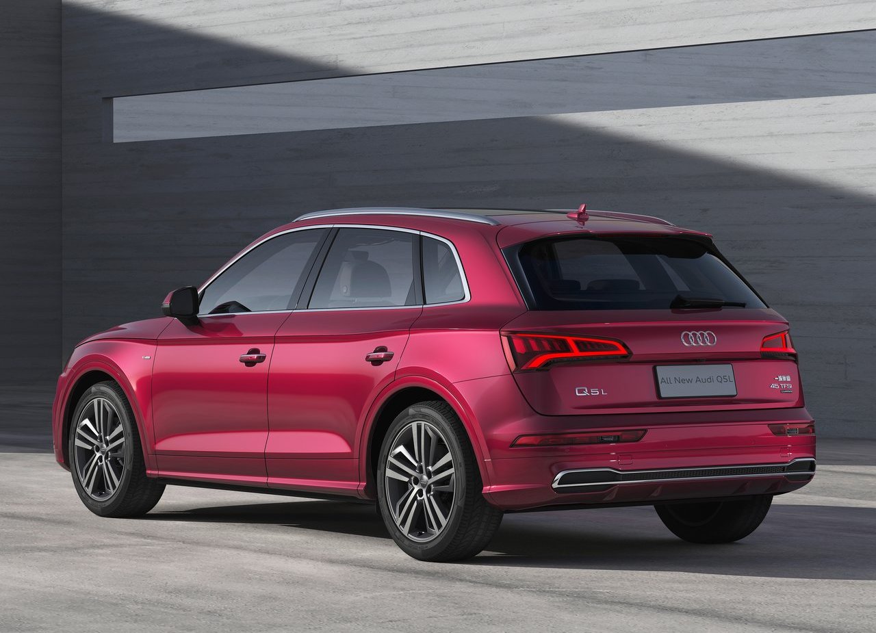 AUDI Q5 L APRESENTADO EM PEQUIM COM O ENTRE-EIXOS ALONGADO, foto 5