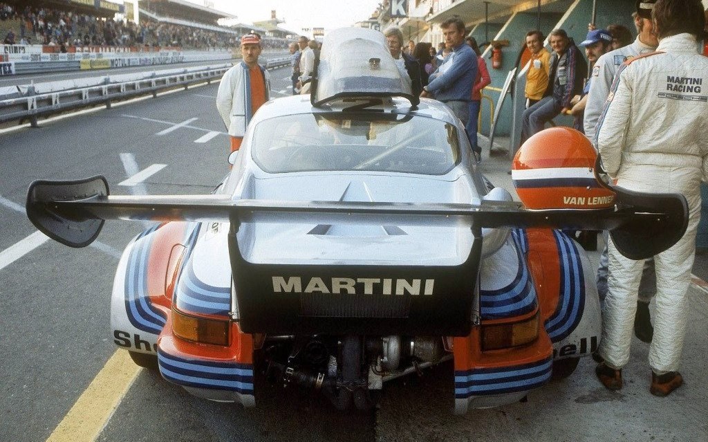 PORSCHE OFERECE OFICIALMENTE A DECORAÇÃO MARTINI RACING PARA A LINHA 911, foto 10