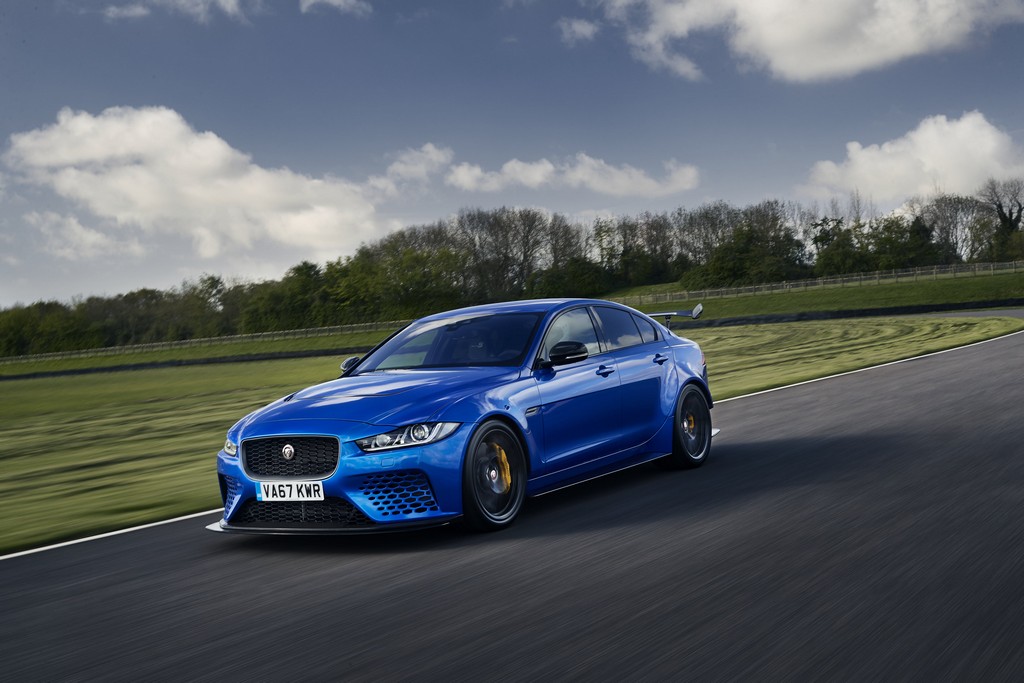 ANTIGOS PILOTOS DA MARCA AVALIAM O JAGUAR XE SV PROJECT 8, foto 2