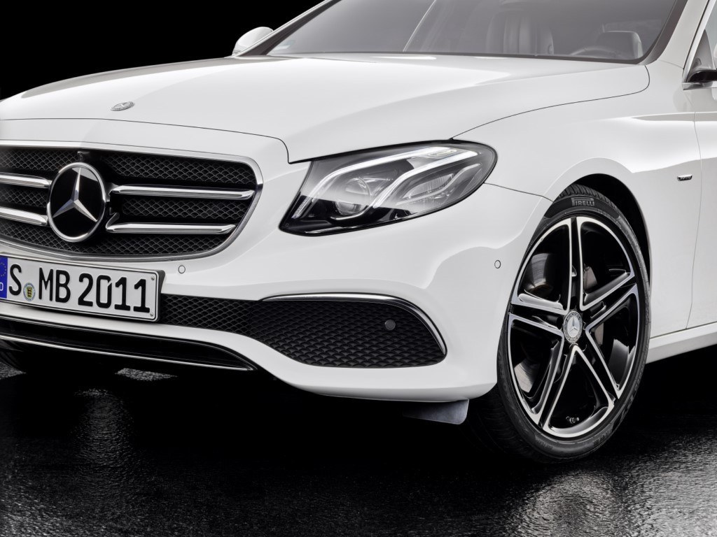 MERCEDES-BENZ E CLASS MELHORA SUA IMAGEM COM O PACOTE SPORT STYLE, foto 6
