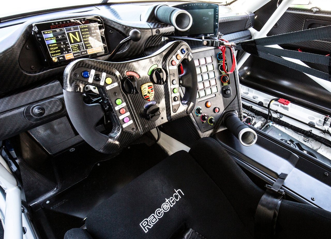 PORSCHE 911 GT3 R: CHEGA A VERSÃO DE CORRIDAS DO GT3 RS, foto 10