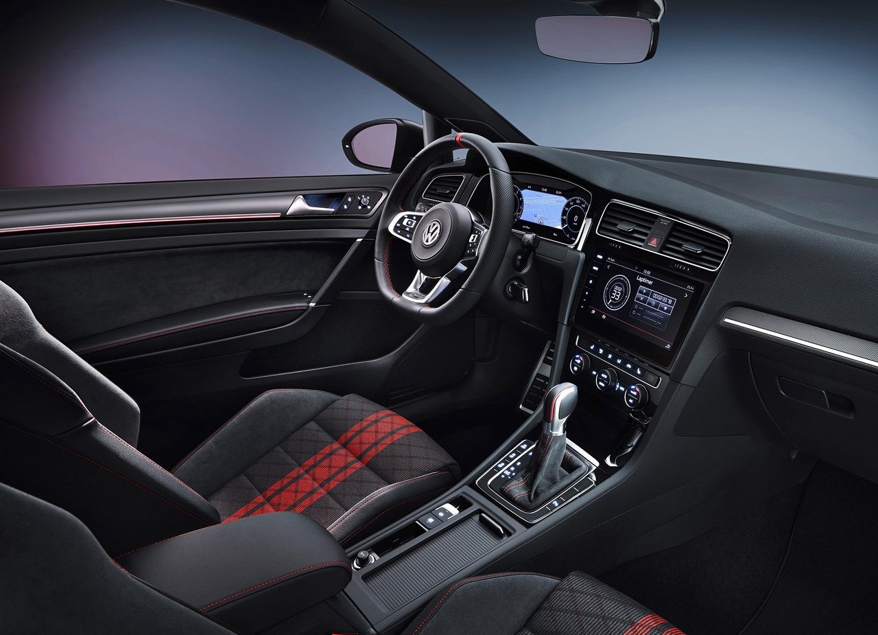 VOLKSWAGEN GOLF GTI TCR CONCEPT REVELADO EM WÖRTHERSEE COM 290 CV DE POTÊNCIA, foto 9